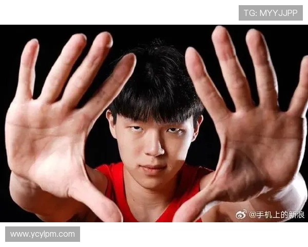 开拓者官宣召回杨瀚森重返一队担纲内线核心助力球队重振士气