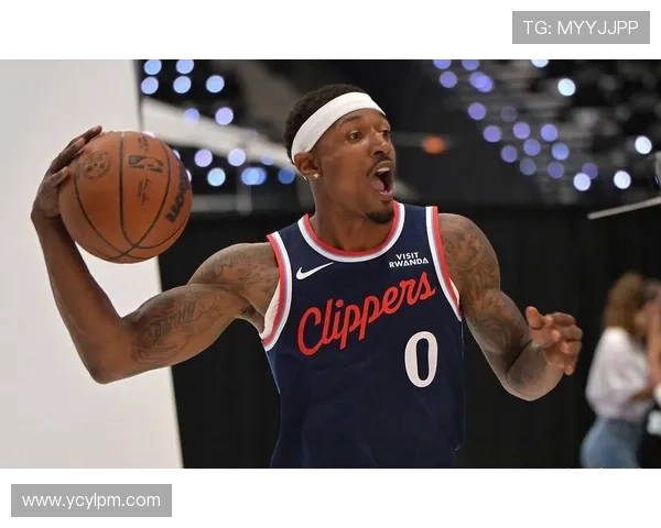 比尔表示愿意在防守端投入更多精力并做好心理准备为球队牺牲